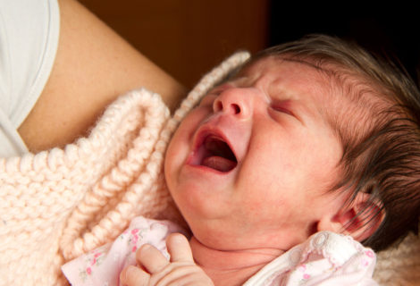 How do I know if my baby has colic?